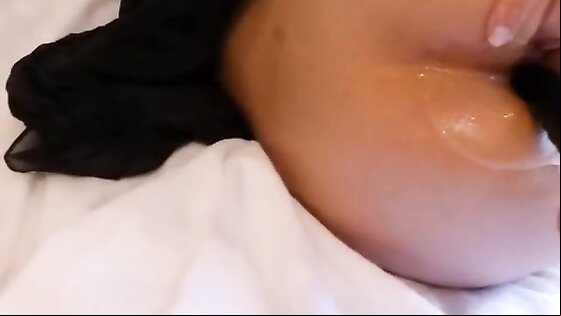 Anal Play with Asian Amateur Girl